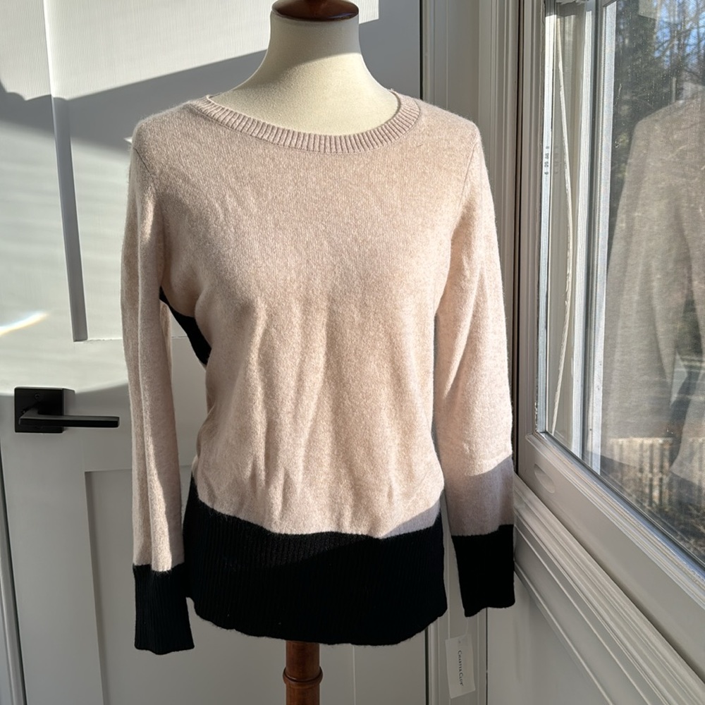 Charter Club 100% cashmere long sleeves sweater, size M